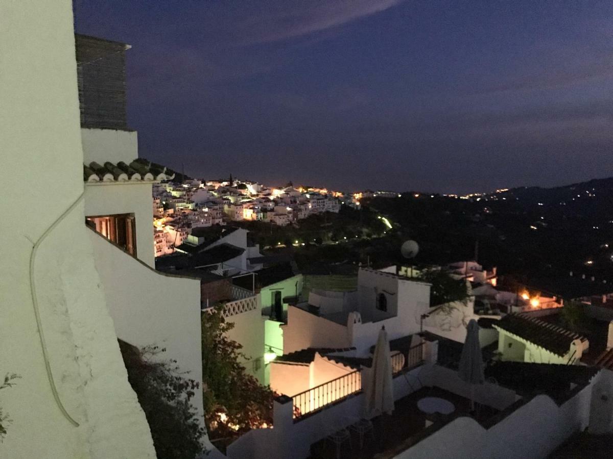 Algarabi Villa Фригиляна Екстериор снимка
